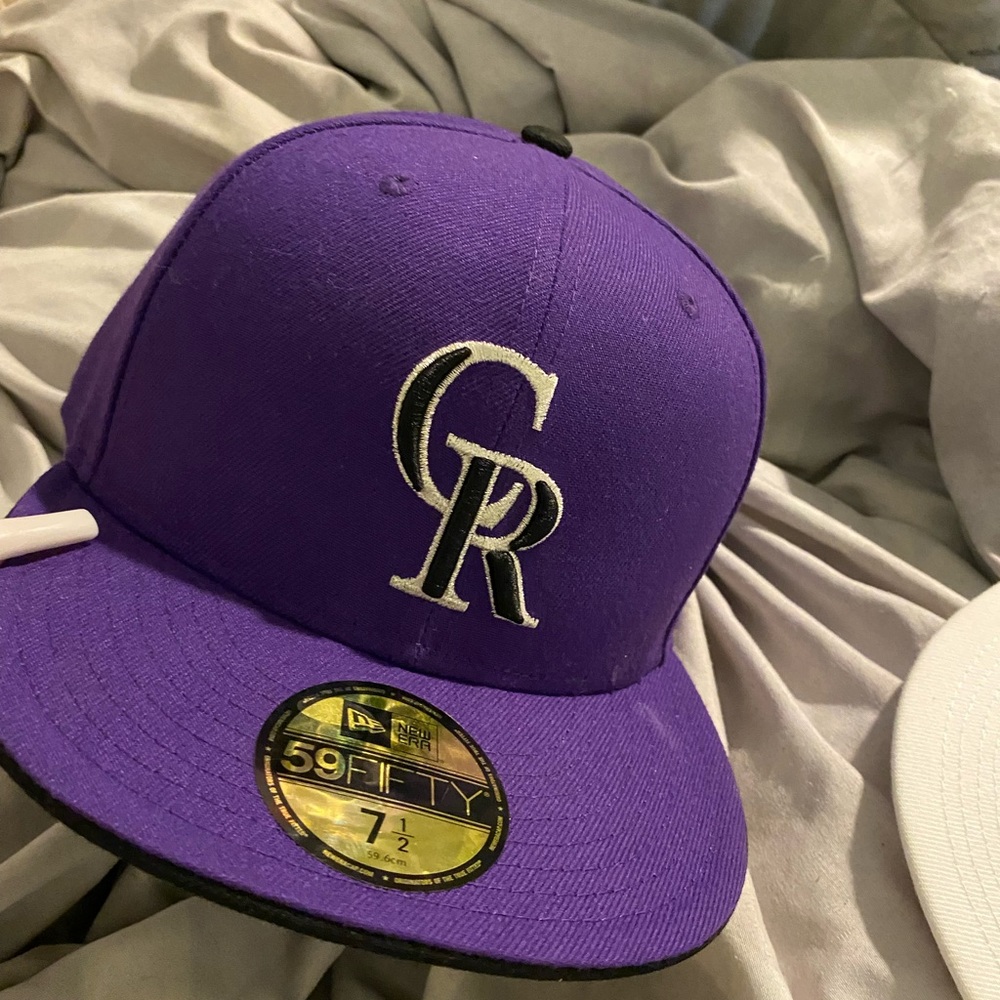 Purple men hat 7 1/2
